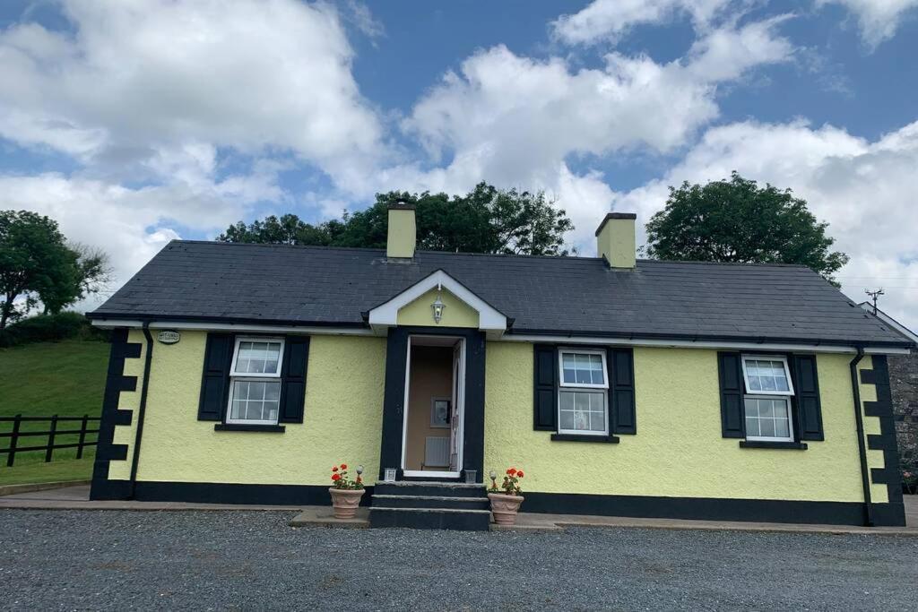 The Yankee Cottage Coolmannan Exterior photo